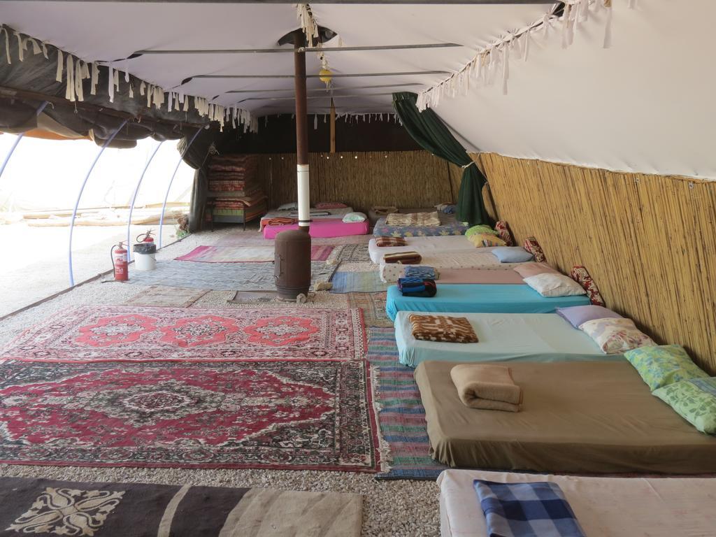 Hotel Silent Arrow Mitzpe Ramon Esterno foto