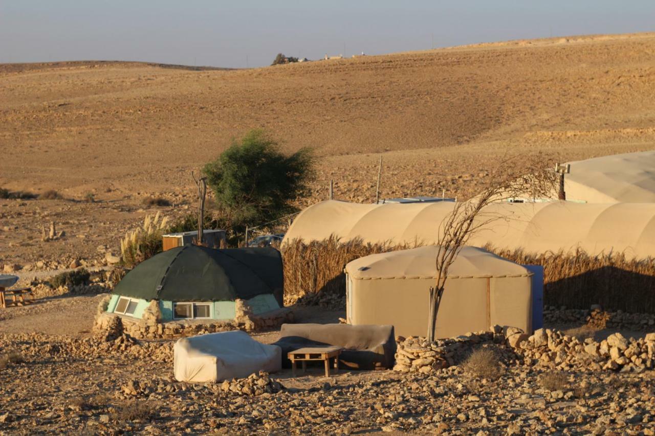 Hotel Silent Arrow Mitzpe Ramon Esterno foto
